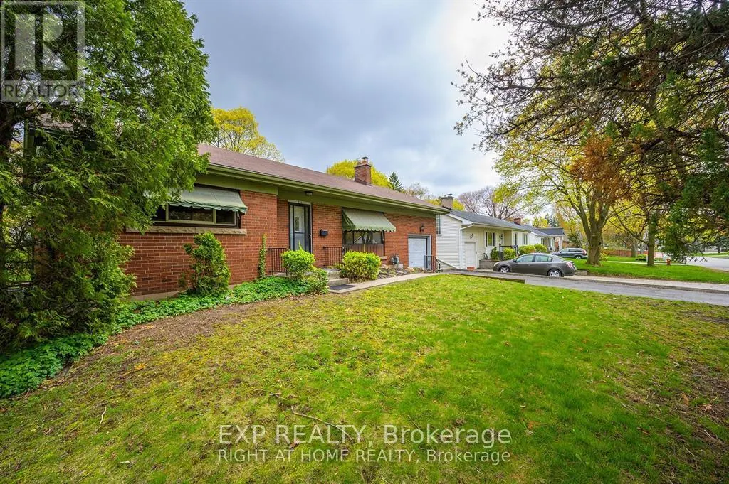 271 LINDEN AVENUE