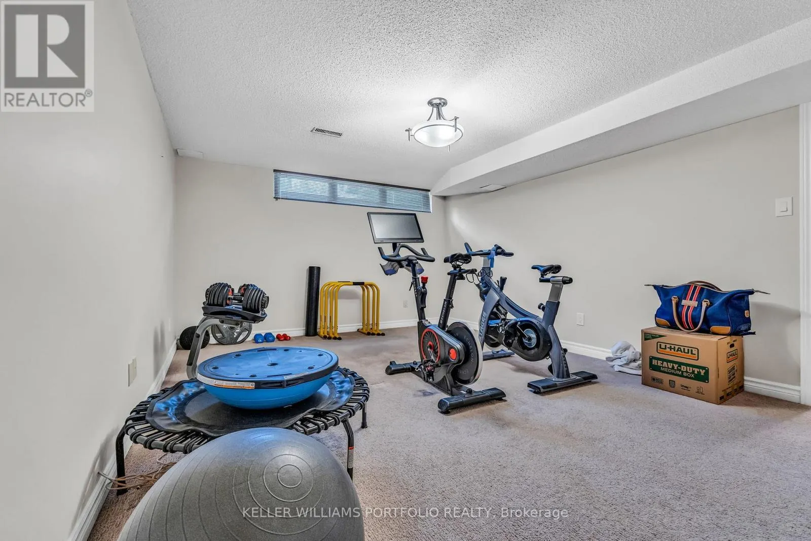 1123 LAKESHORE ROAD E