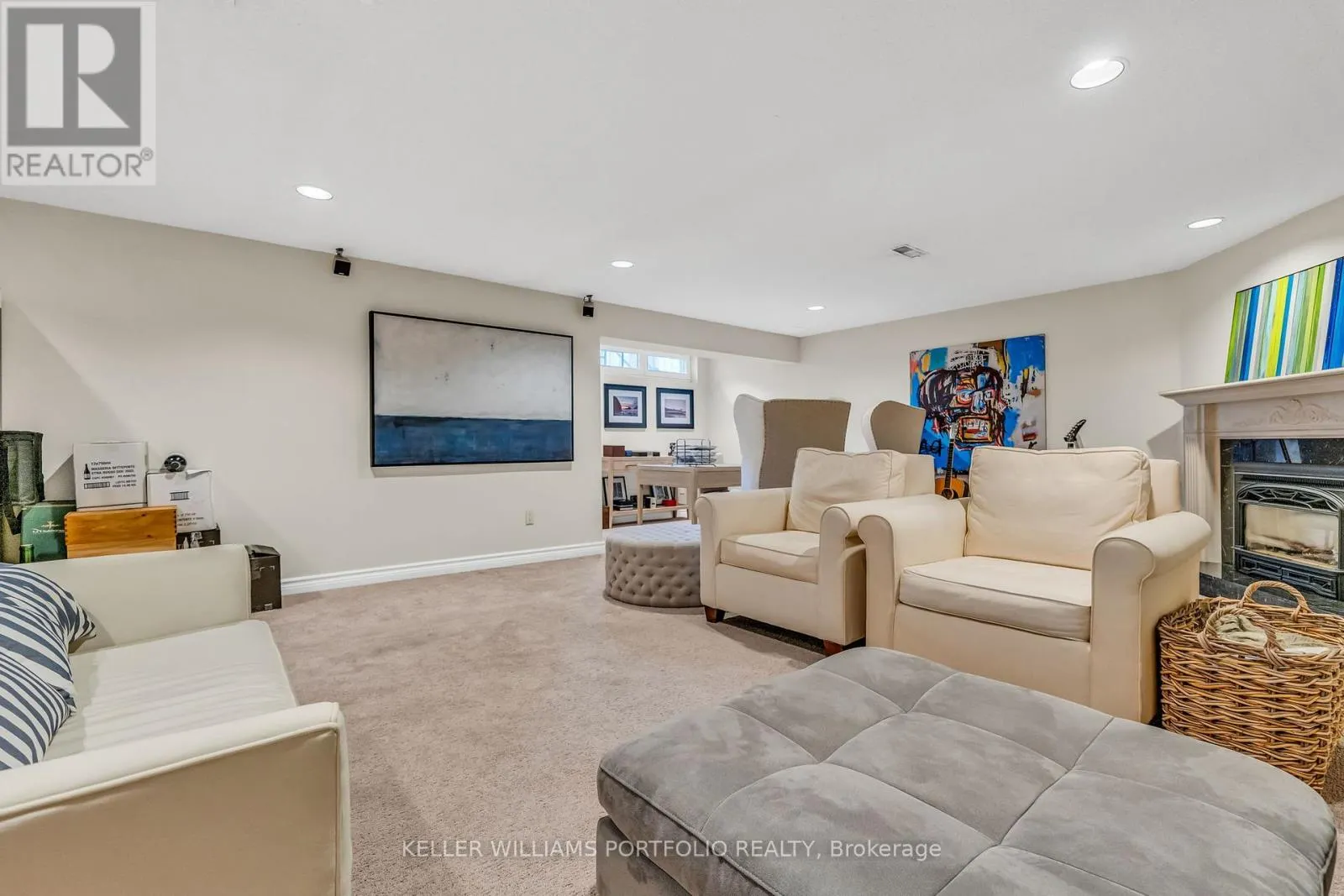 1123 LAKESHORE ROAD E