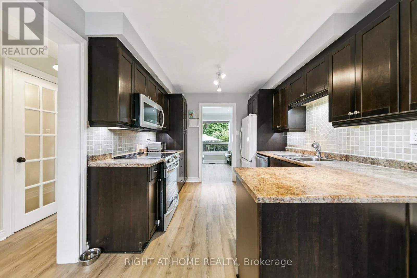 550 ELIZA CRESCENT