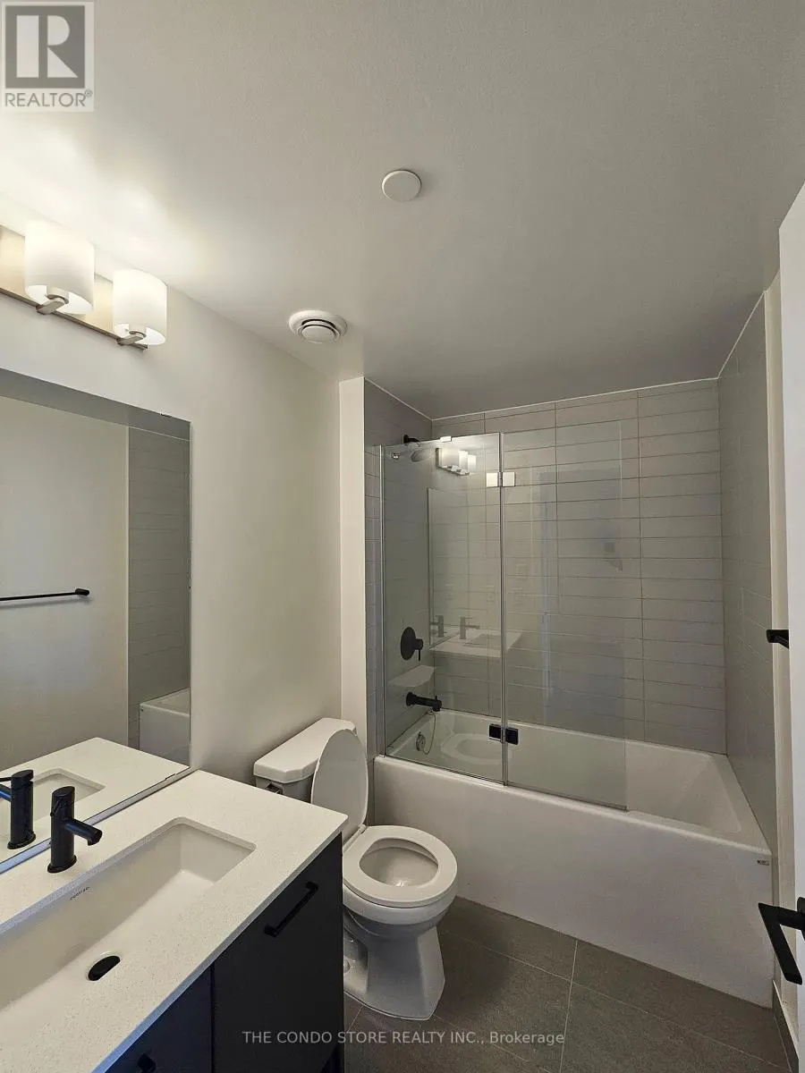 427 - 2300 ST CLAIR AVENUE W