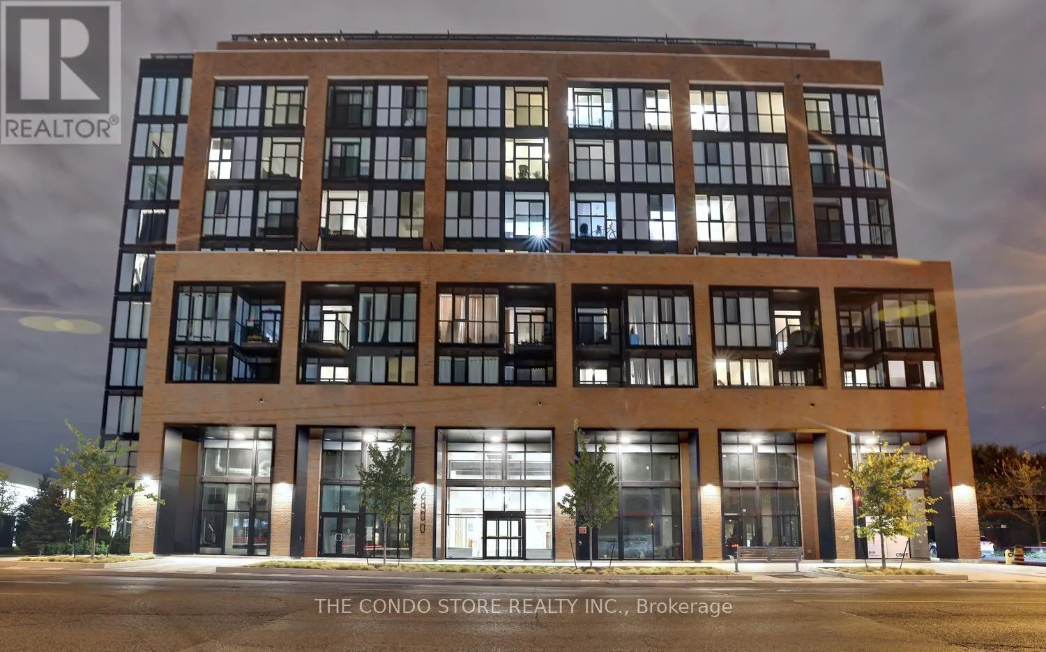 427 - 2300 ST CLAIR AVENUE W