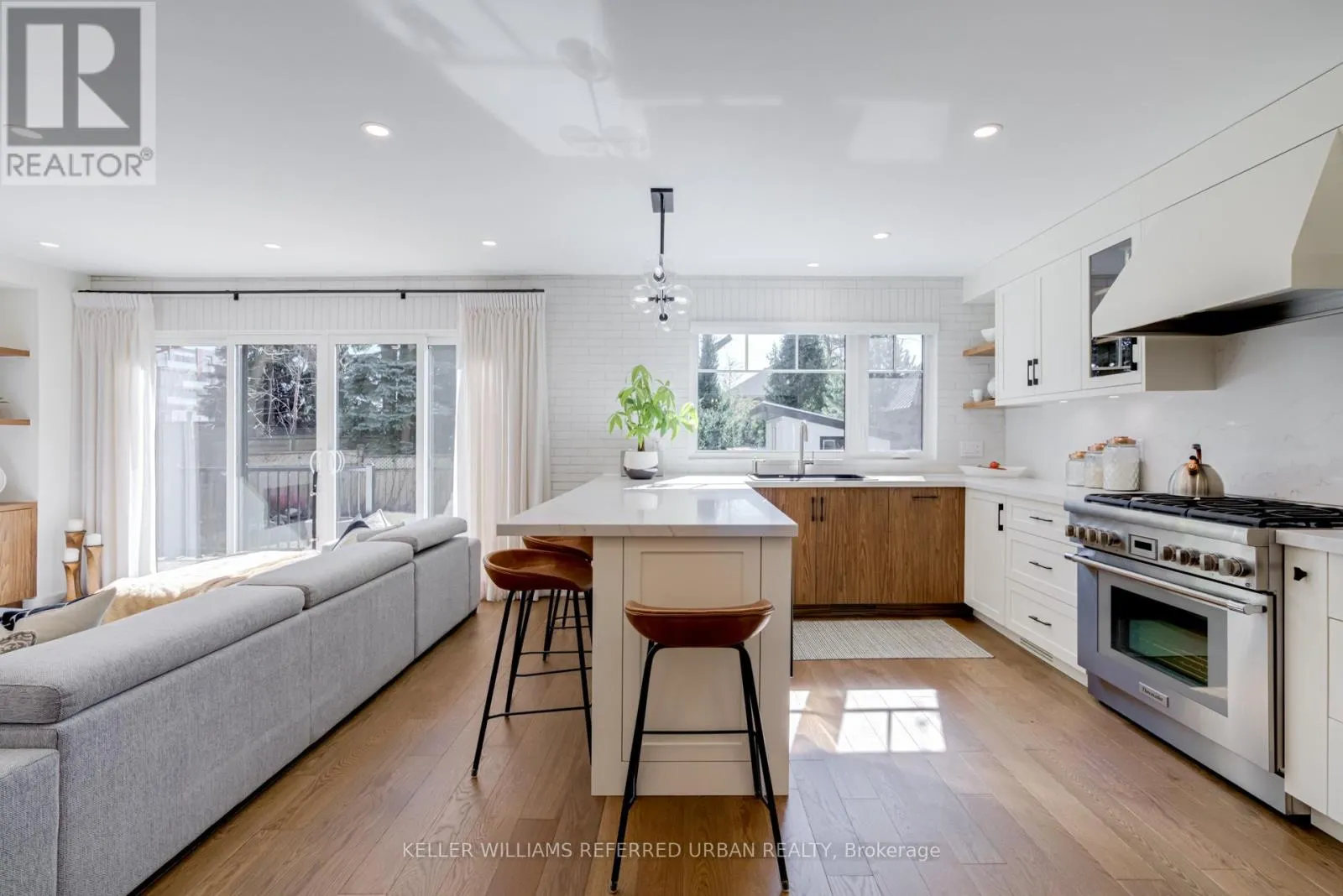 12 WESLEY AVENUE