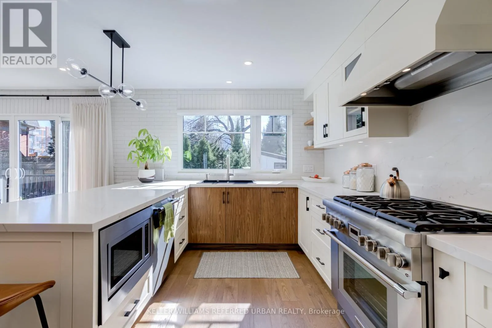 12 WESLEY AVENUE