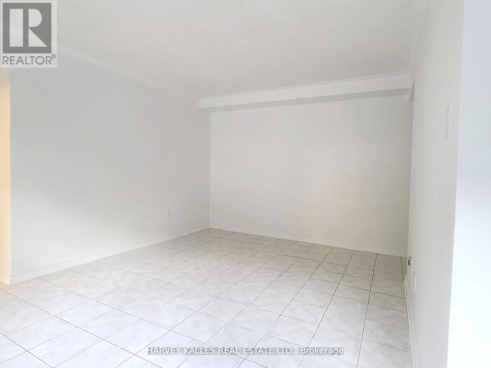 2 - 4 GREENBROOK DRIVE