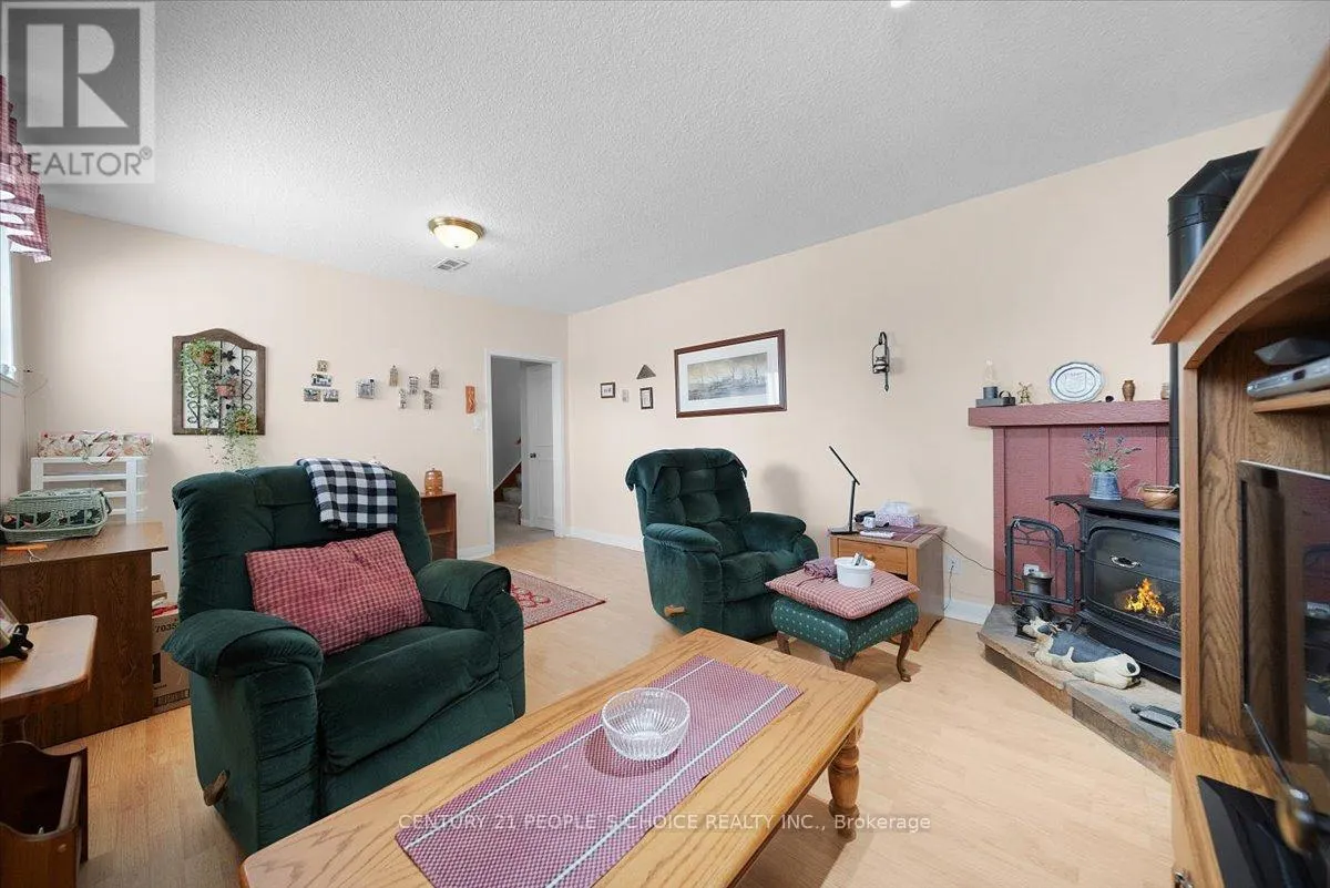 2374 TRUSCOTT DRIVE