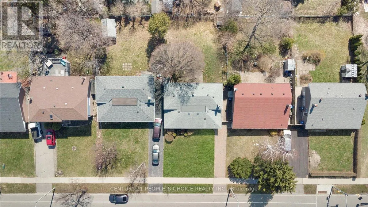2374 TRUSCOTT DRIVE