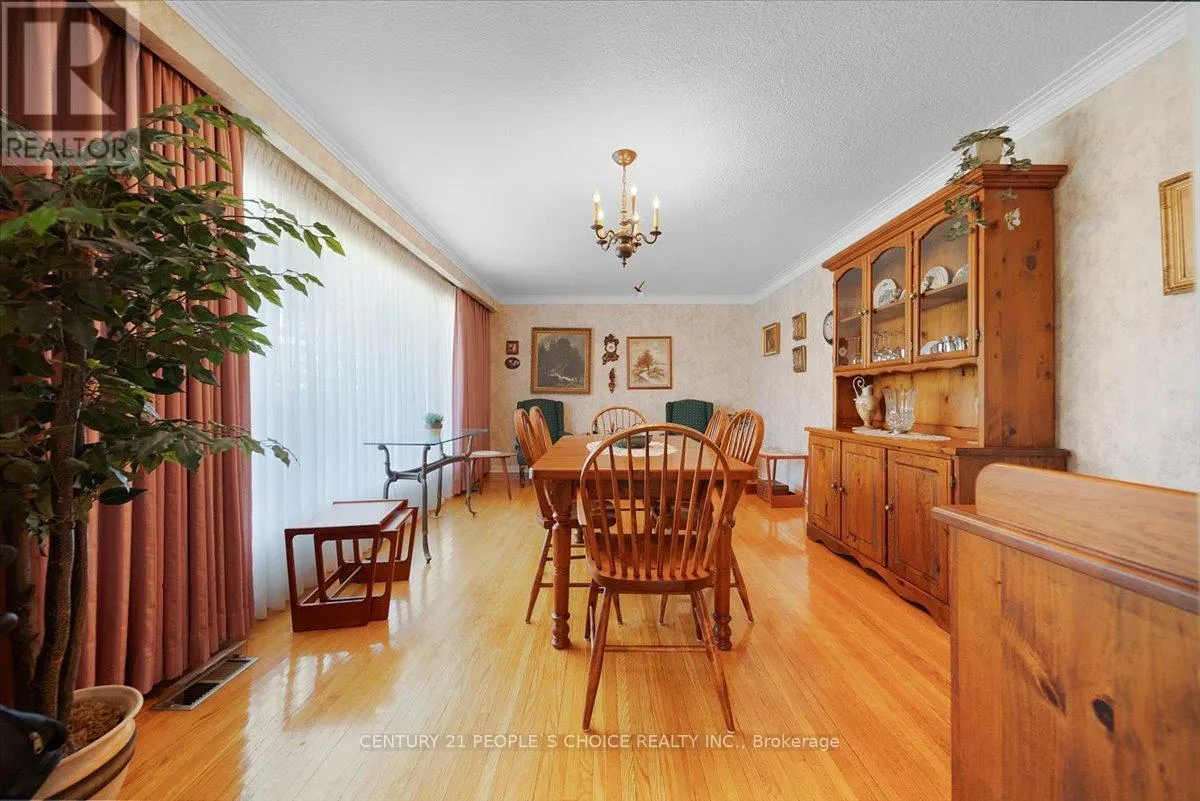 2374 TRUSCOTT DRIVE