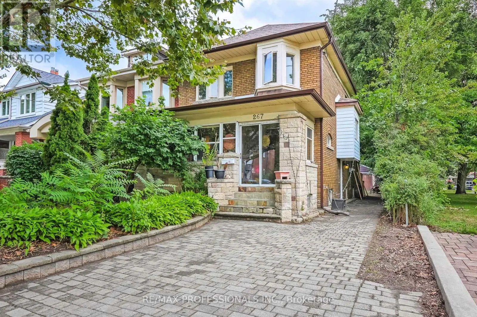267 BERESFORD AVENUE