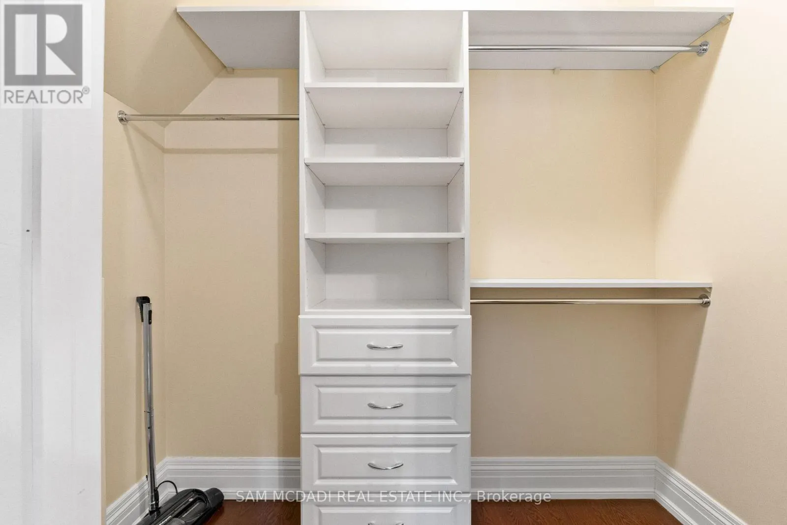 2173 SHAWANAGA TRAIL