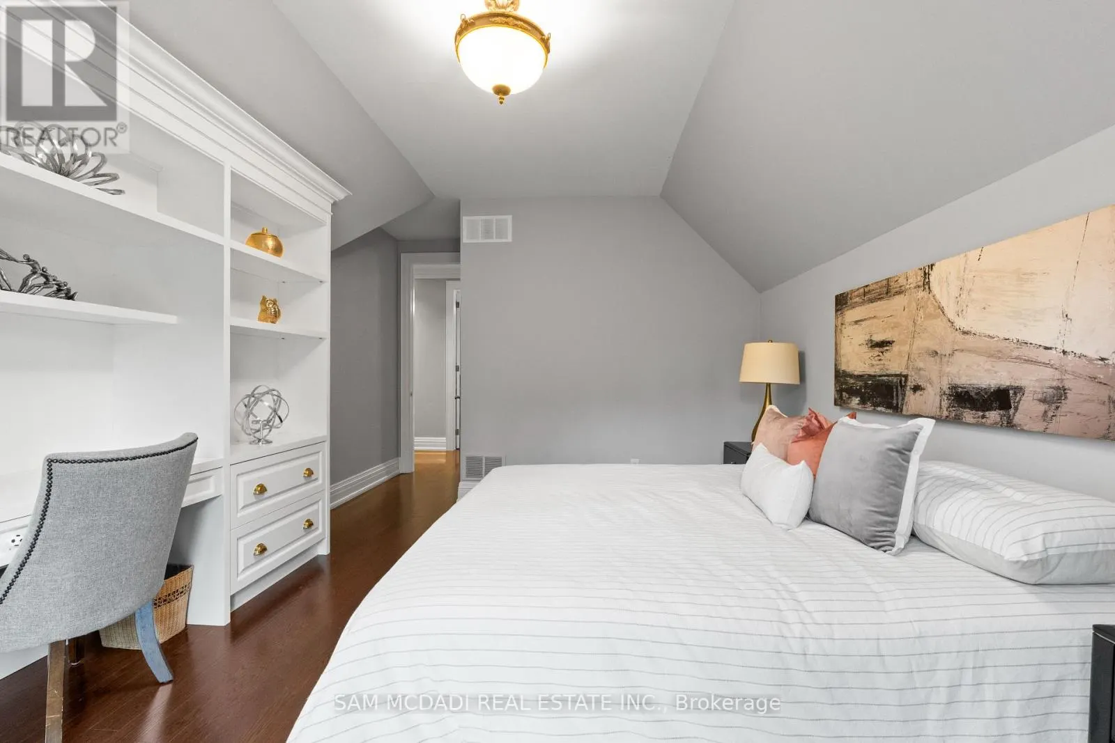 2173 SHAWANAGA TRAIL
