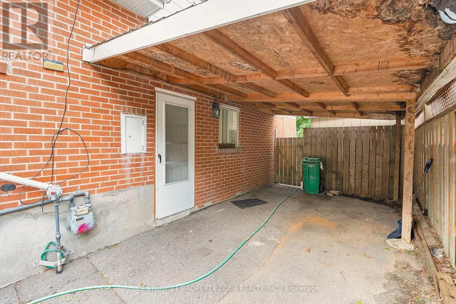 3387 KELOWNA COURT