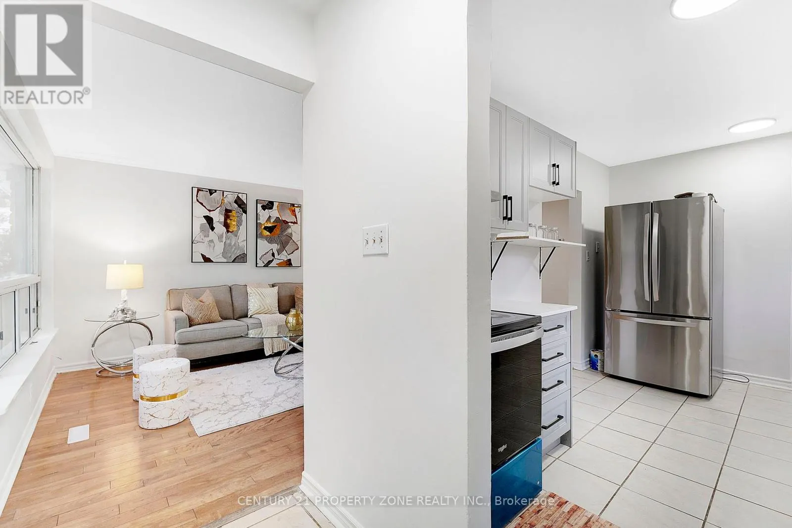 3387 KELOWNA COURT