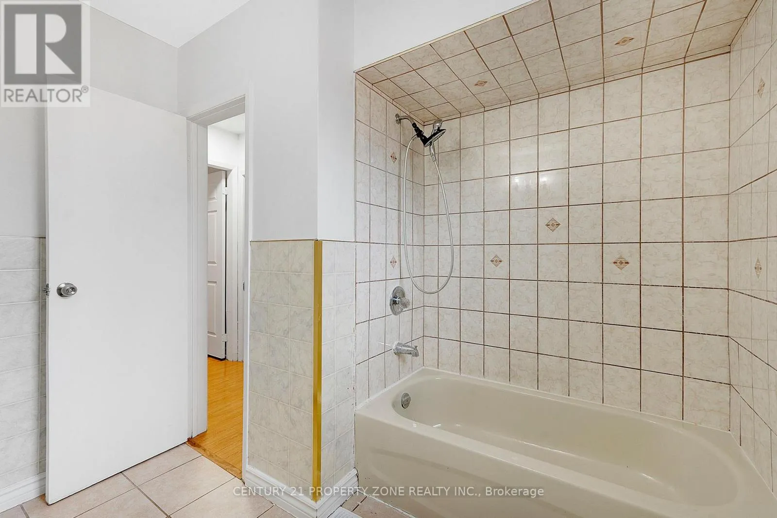 3387 KELOWNA COURT