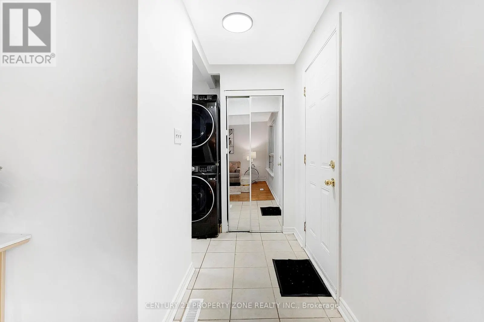 3387 KELOWNA COURT