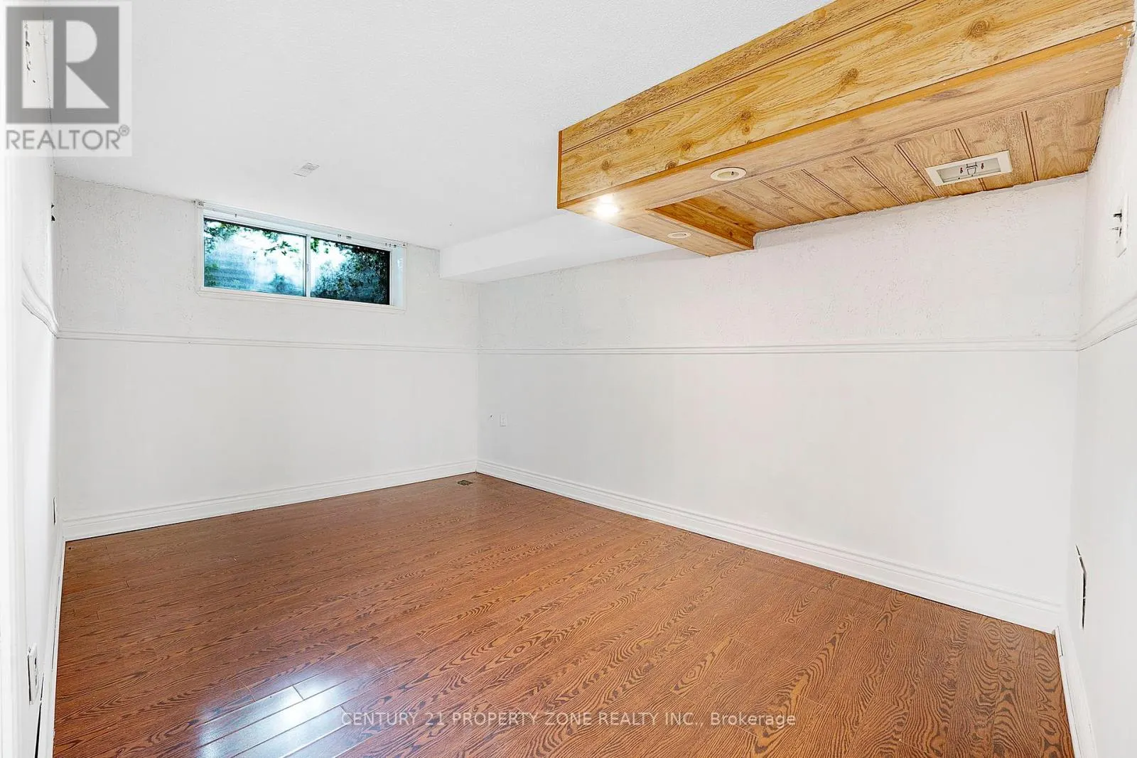 3387 KELOWNA COURT