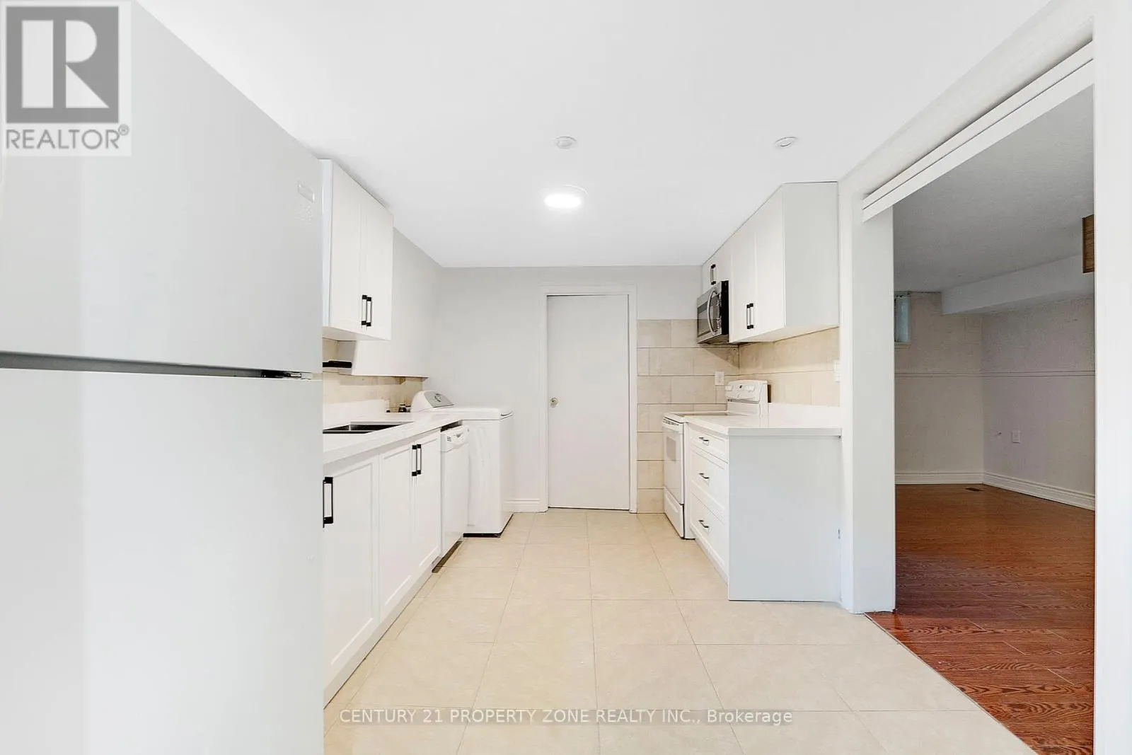 3387 KELOWNA COURT