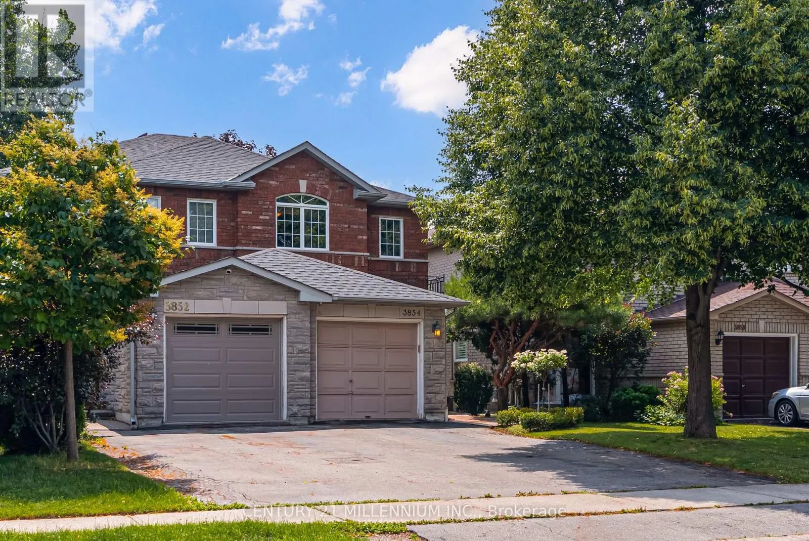 3854 FOXBOROUGH TRAIL
