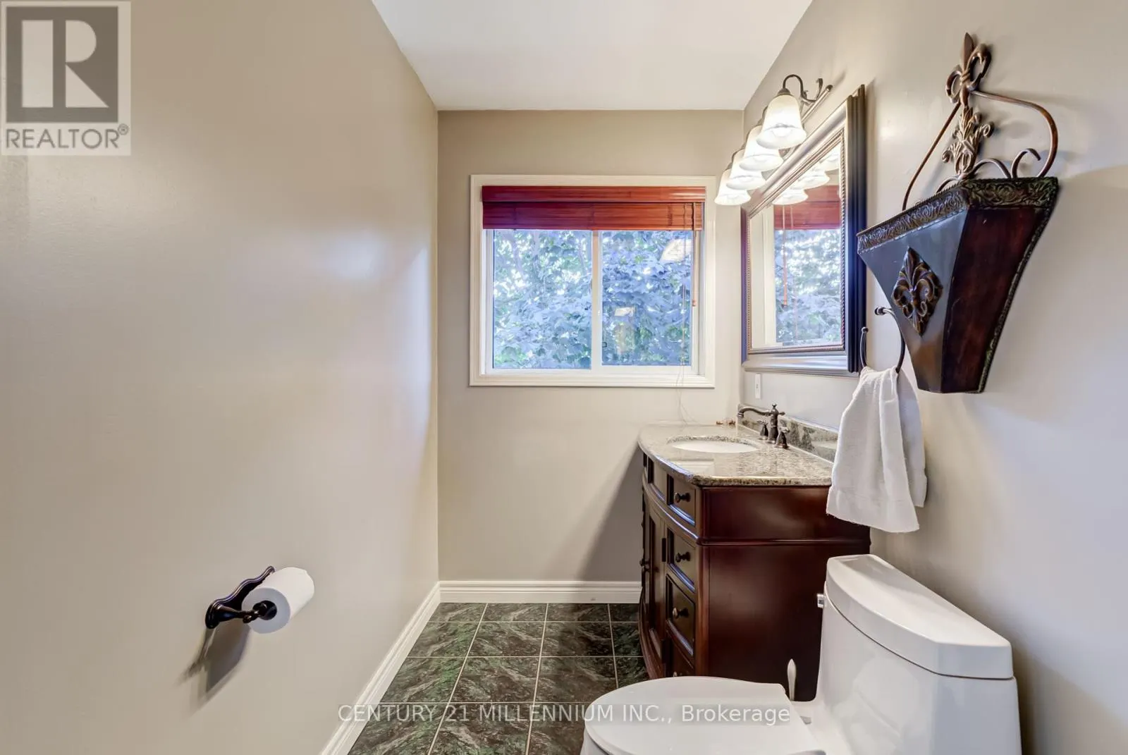 3854 FOXBOROUGH TRAIL