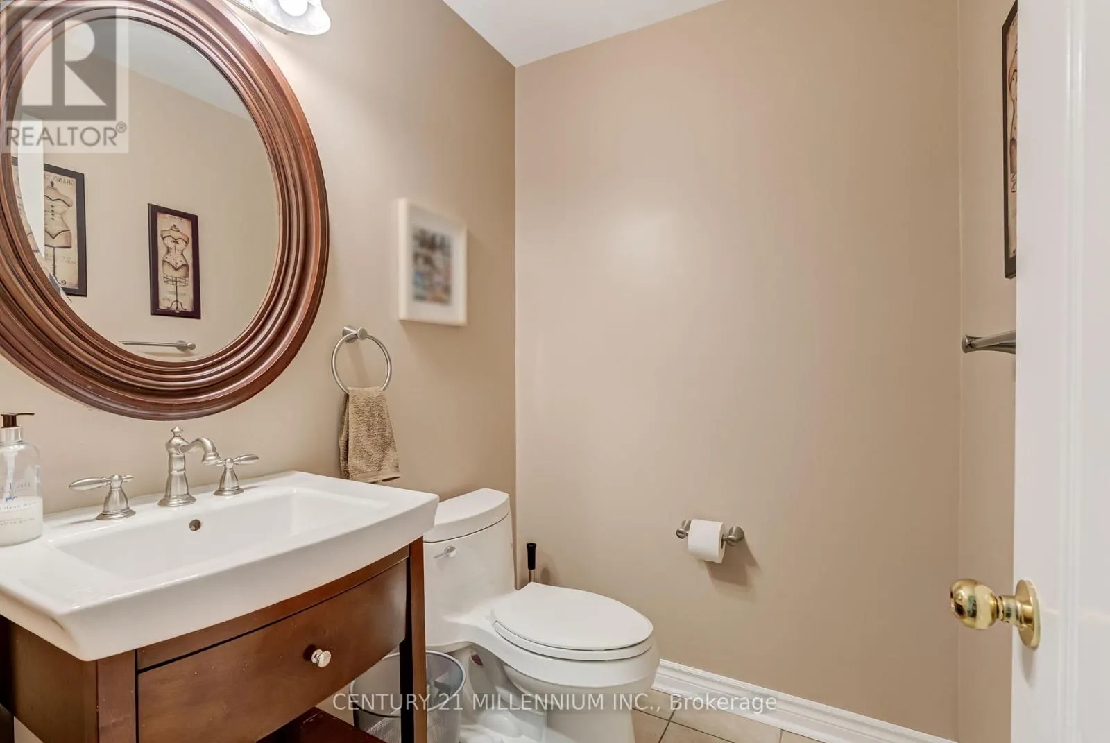 3854 FOXBOROUGH TRAIL