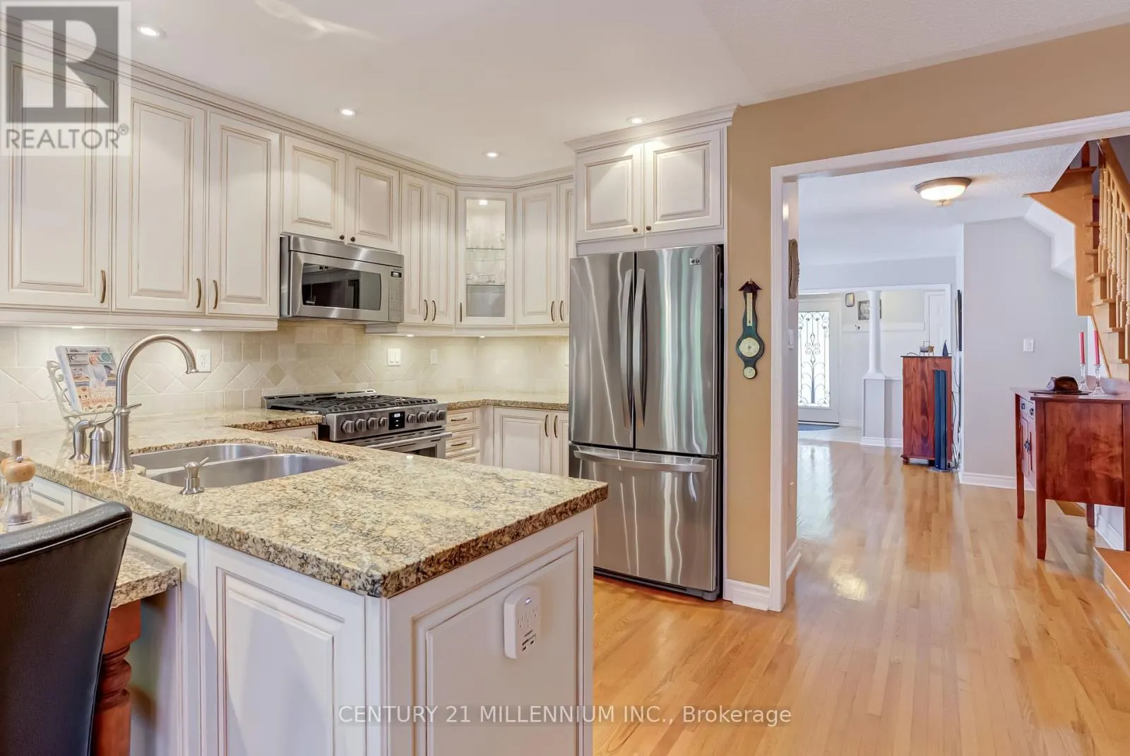 3854 FOXBOROUGH TRAIL