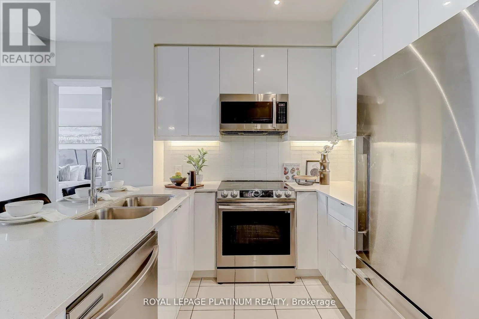 703 - 50 THOMAS RILEY ROAD