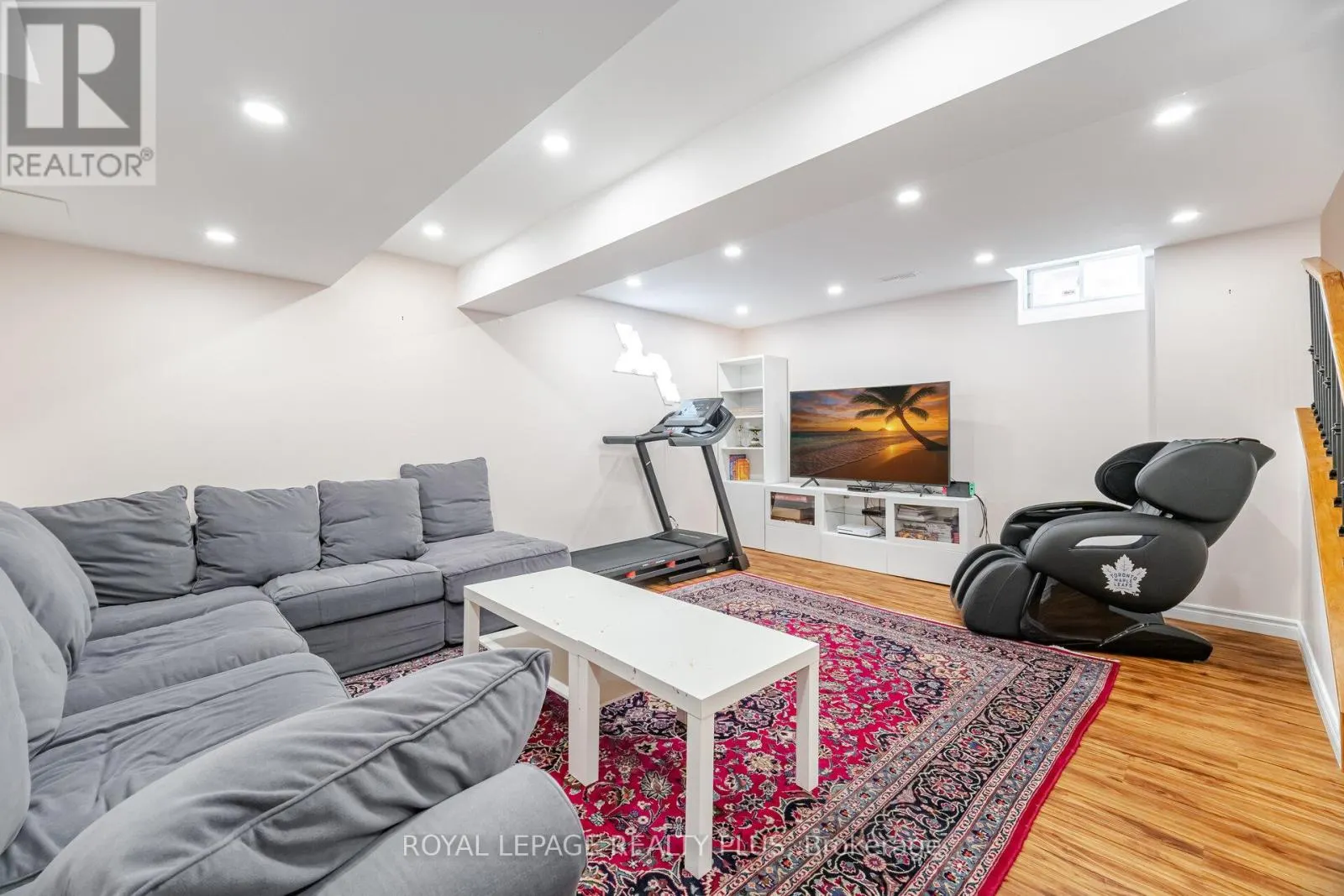 5574 FRESHWATER DRIVE