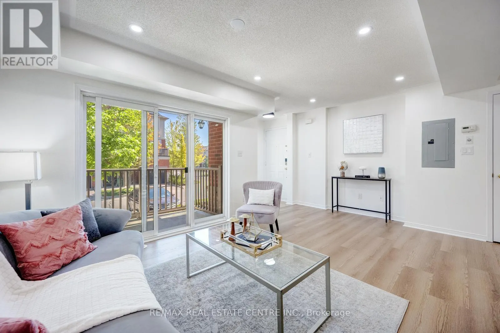 41 - 3250 BENTLEY DRIVE