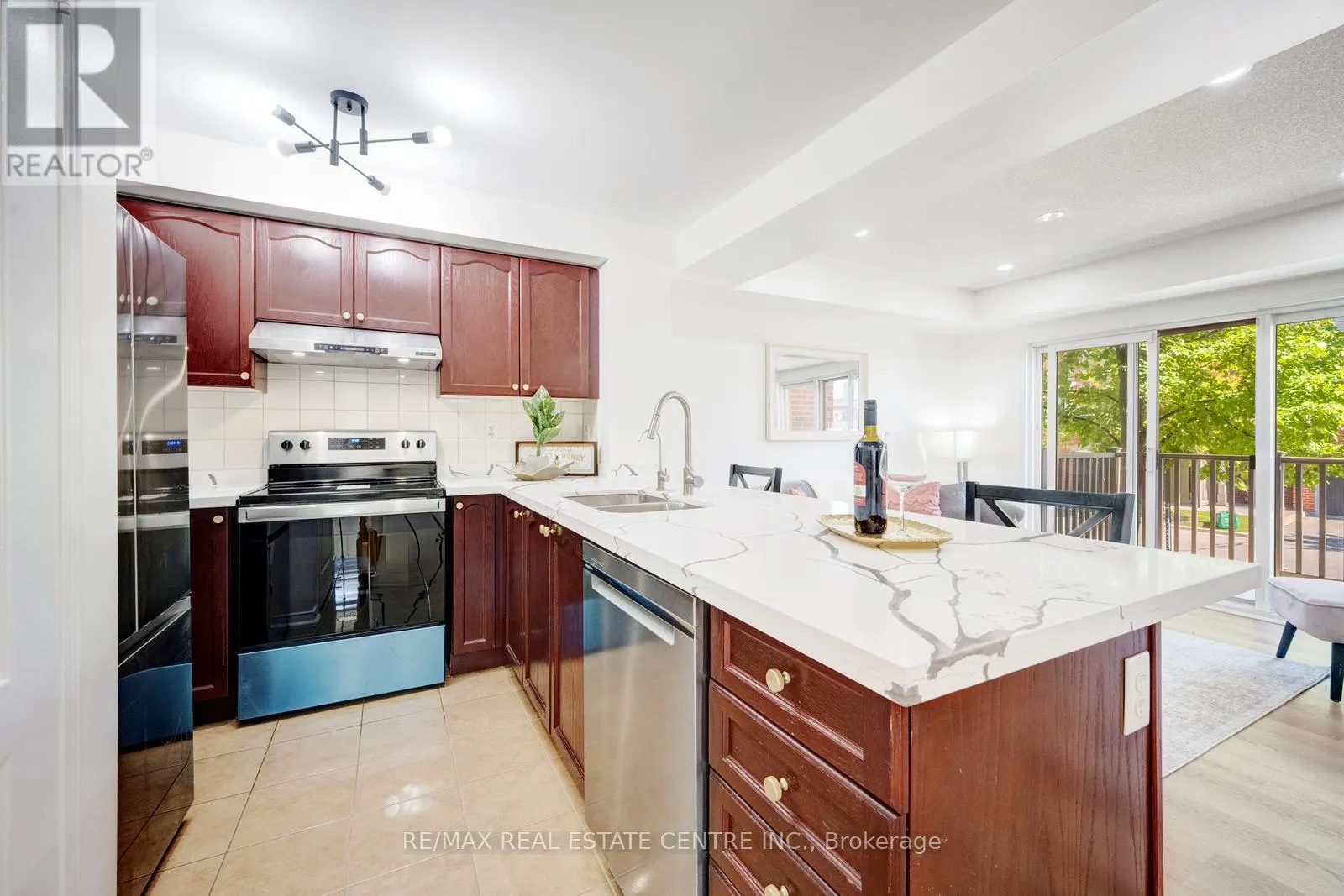 41 - 3250 BENTLEY DRIVE