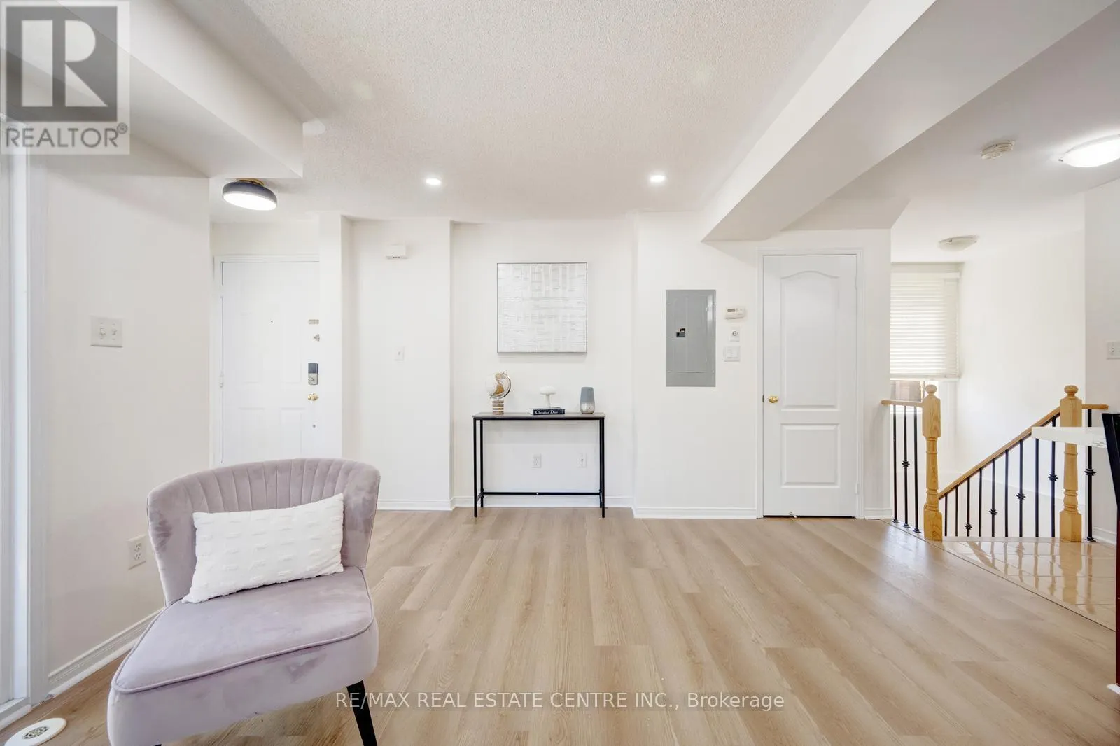 41 - 3250 BENTLEY DRIVE