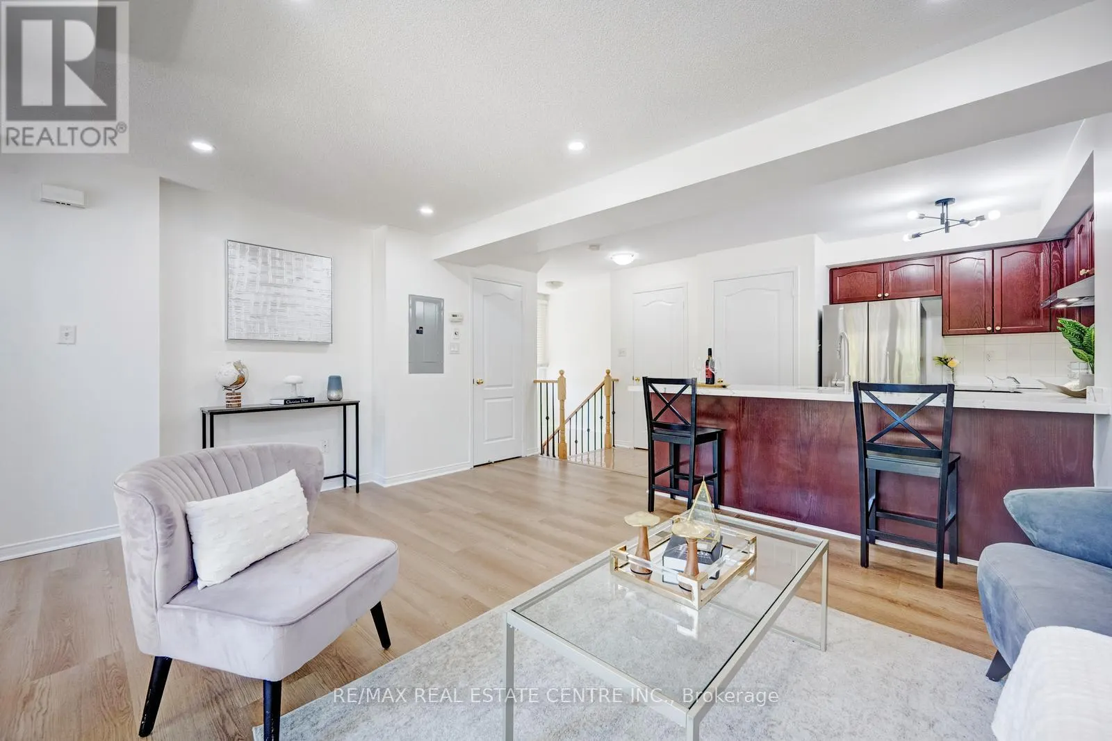 41 - 3250 BENTLEY DRIVE