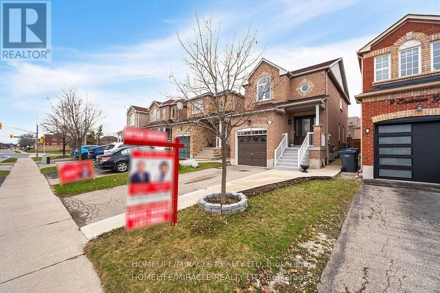 7 EASTVIEW GATE
