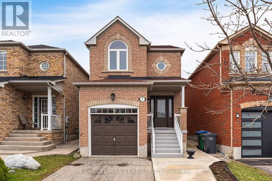 7 EASTVIEW GATE