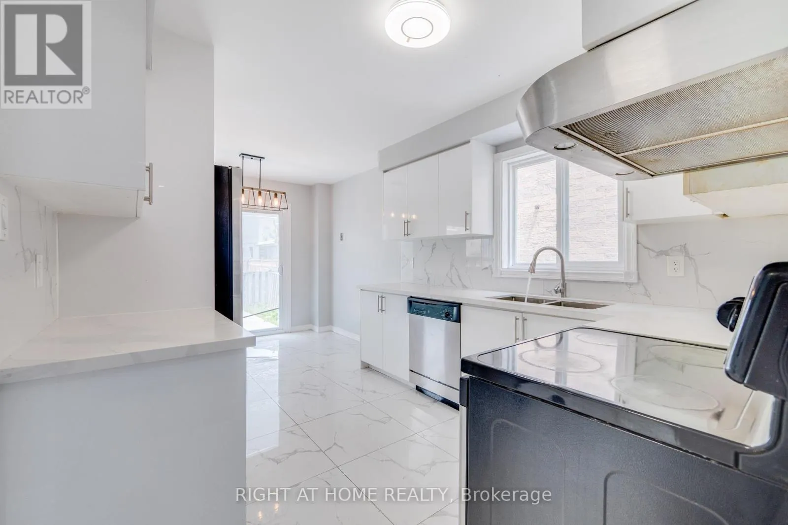 34 MEADOWLARK DRIVE
