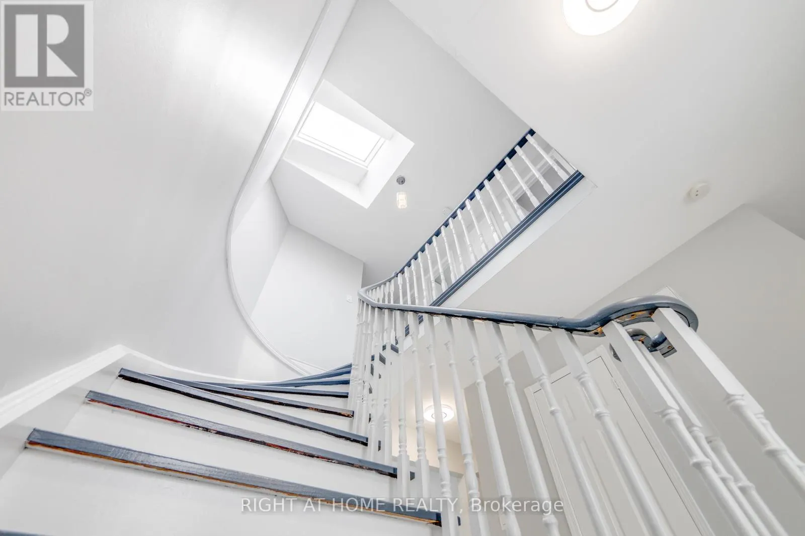 34 MEADOWLARK DRIVE