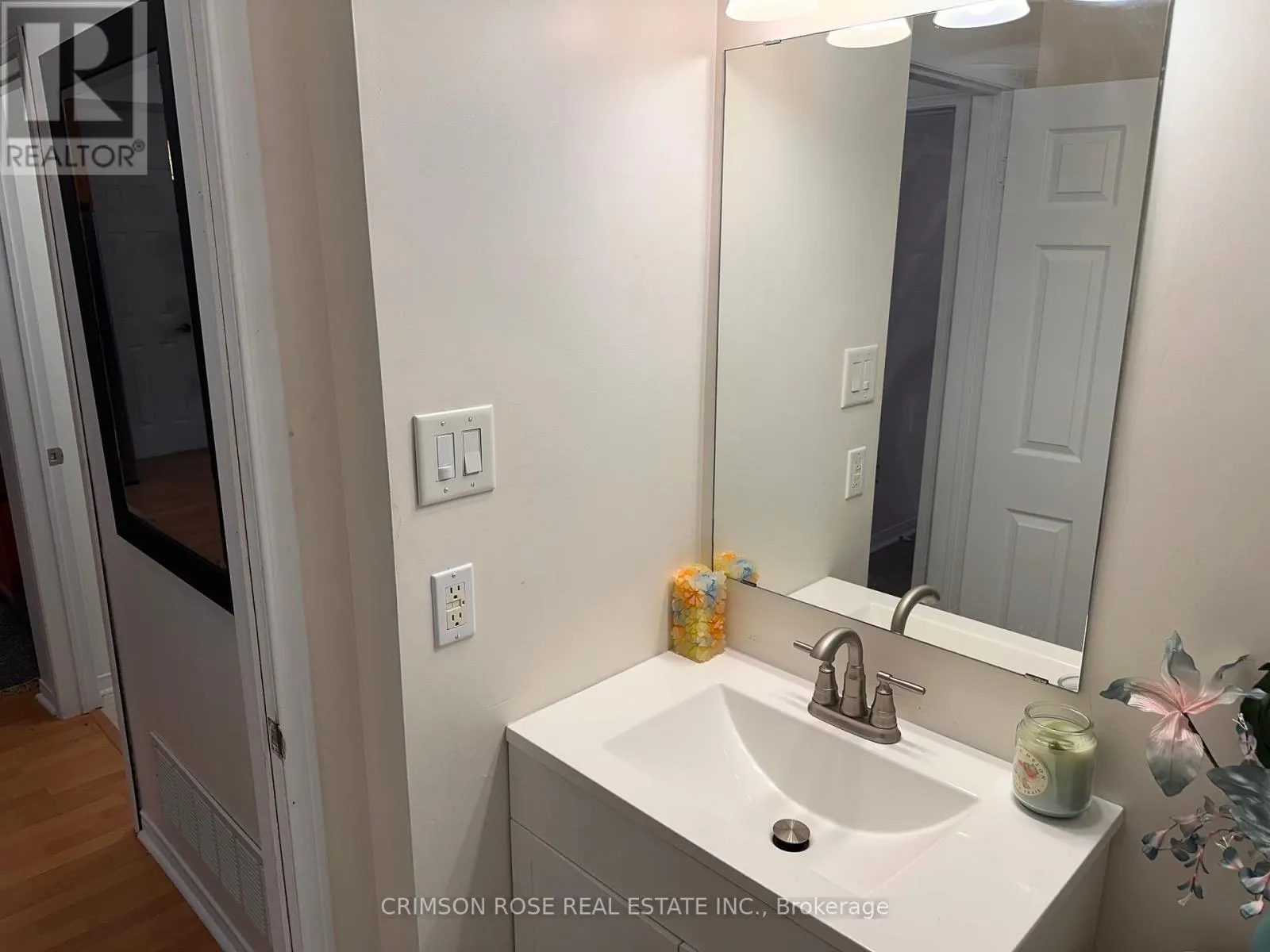 245 - 4975 SOUTHAMPTON DRIVE