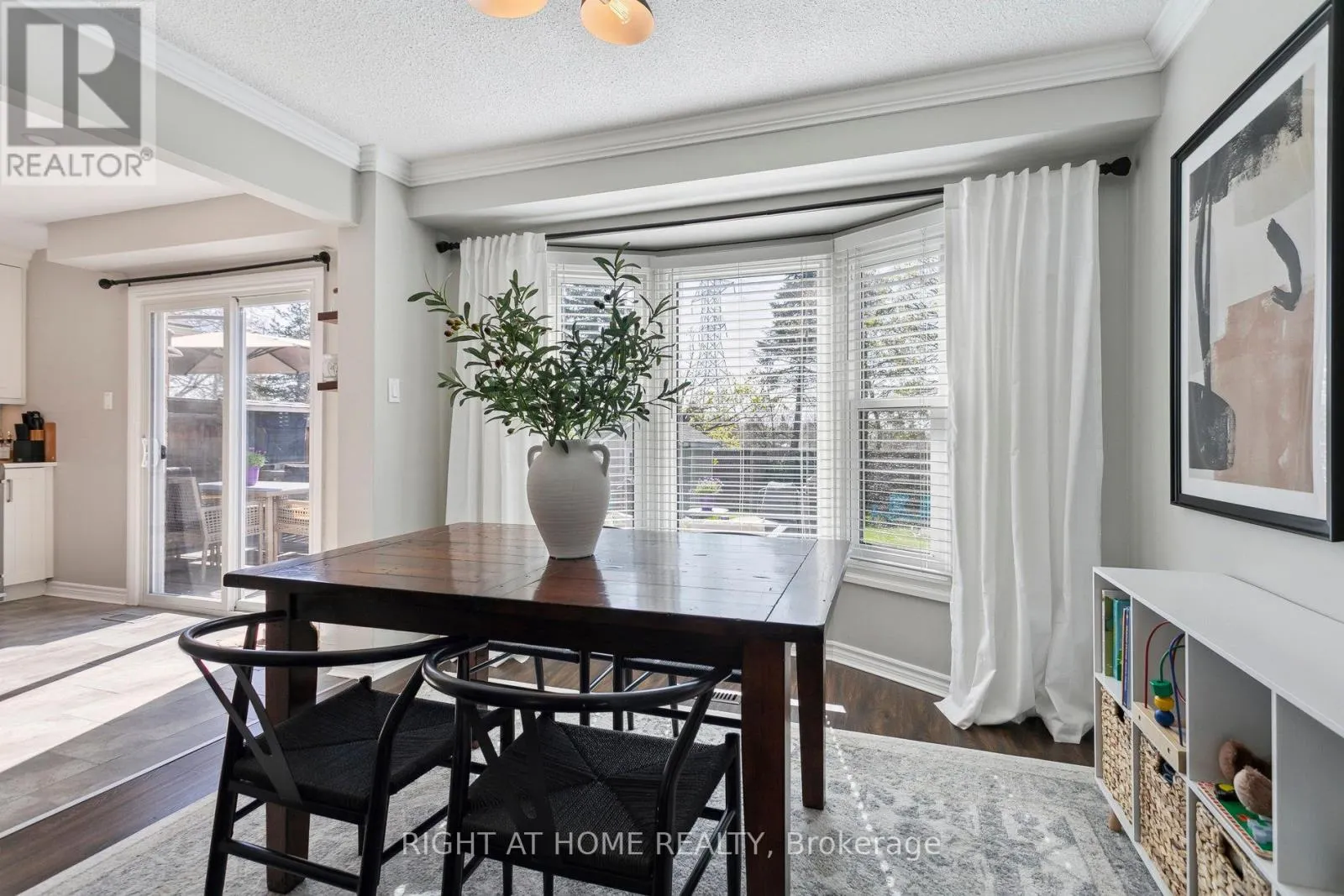 3194 GREENBOUGH CRESCENT