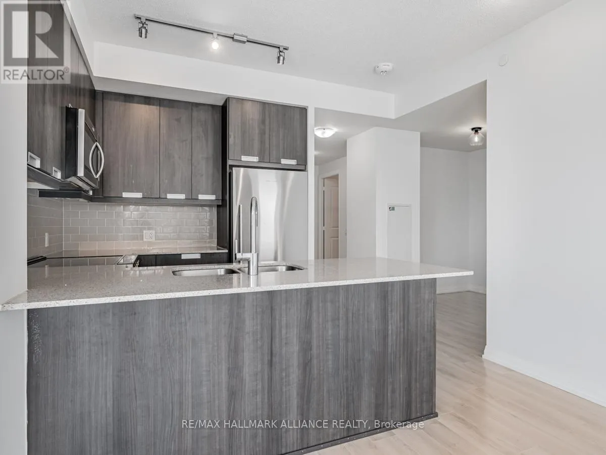 2214 - 35 WATERGARDEN DRIVE