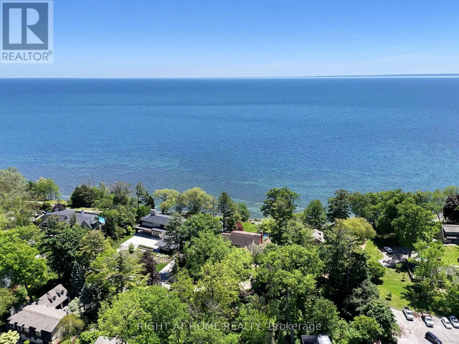461 LAKESHORE ROAD W