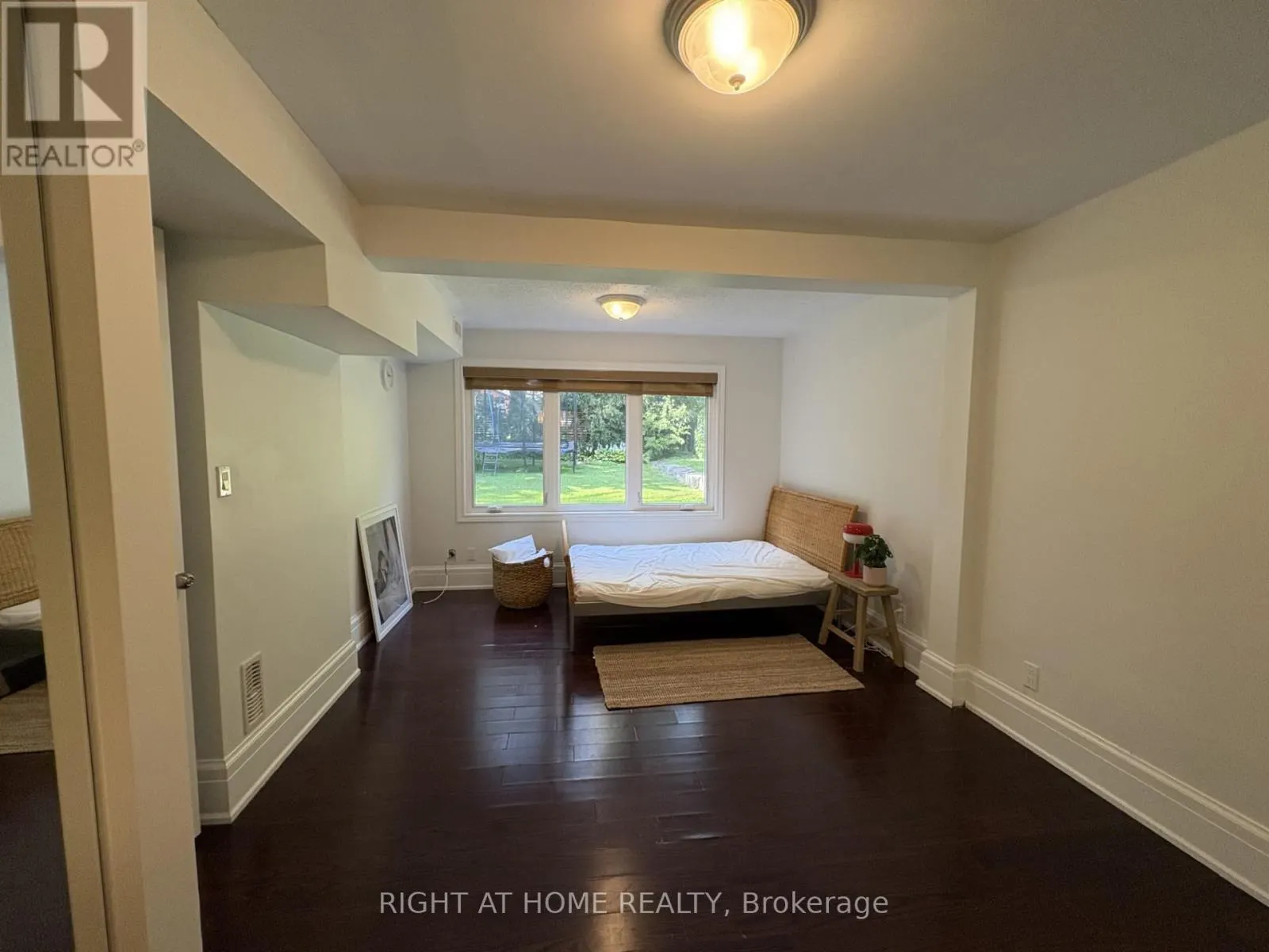 461 LAKESHORE ROAD W