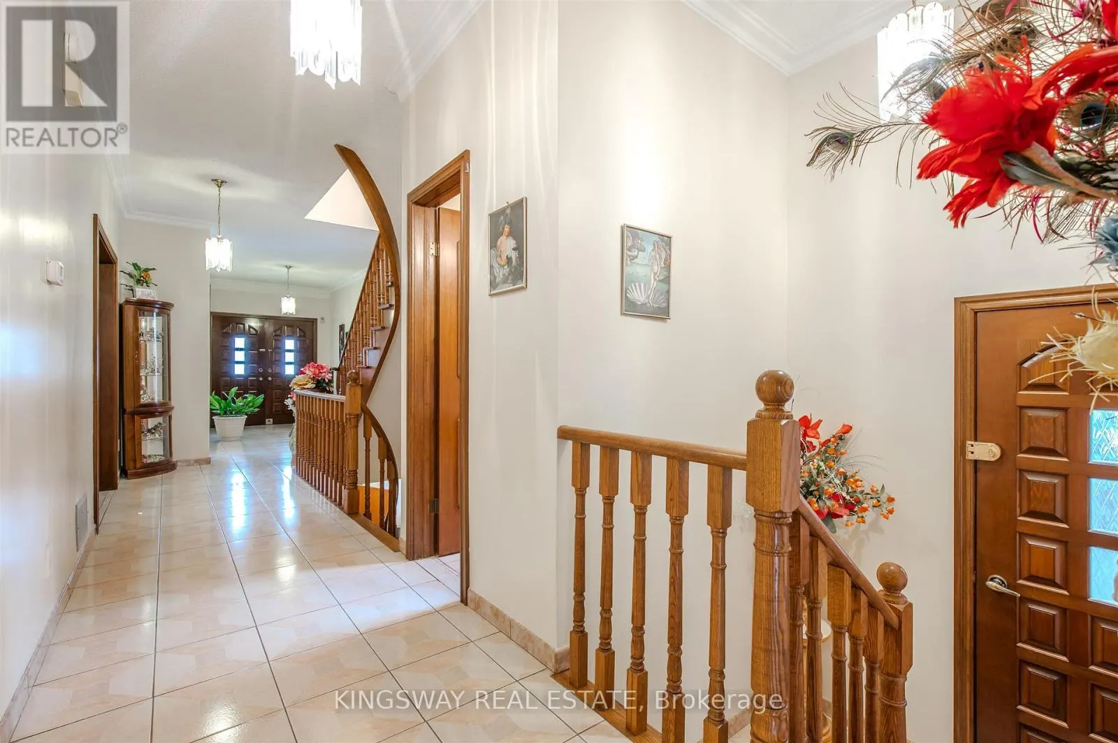 27 MULHOLLAND AVENUE