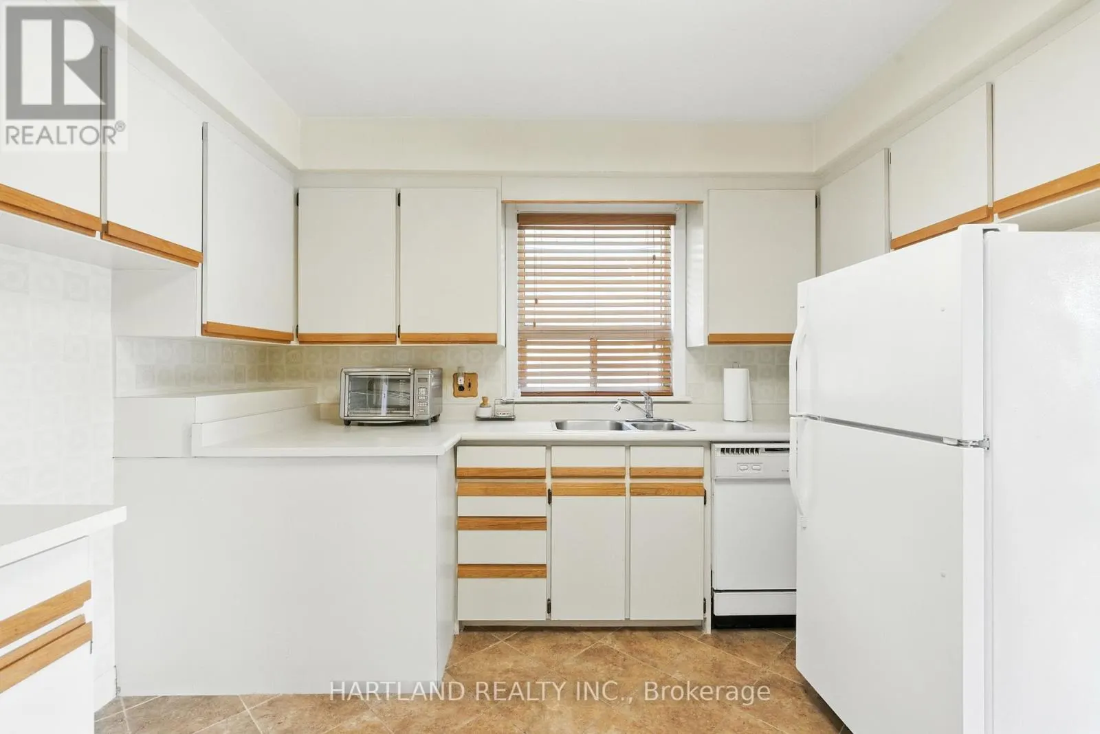 25 ROWSE CRESCENT
