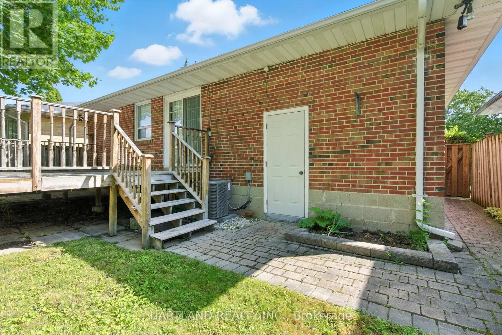 25 ROWSE CRESCENT