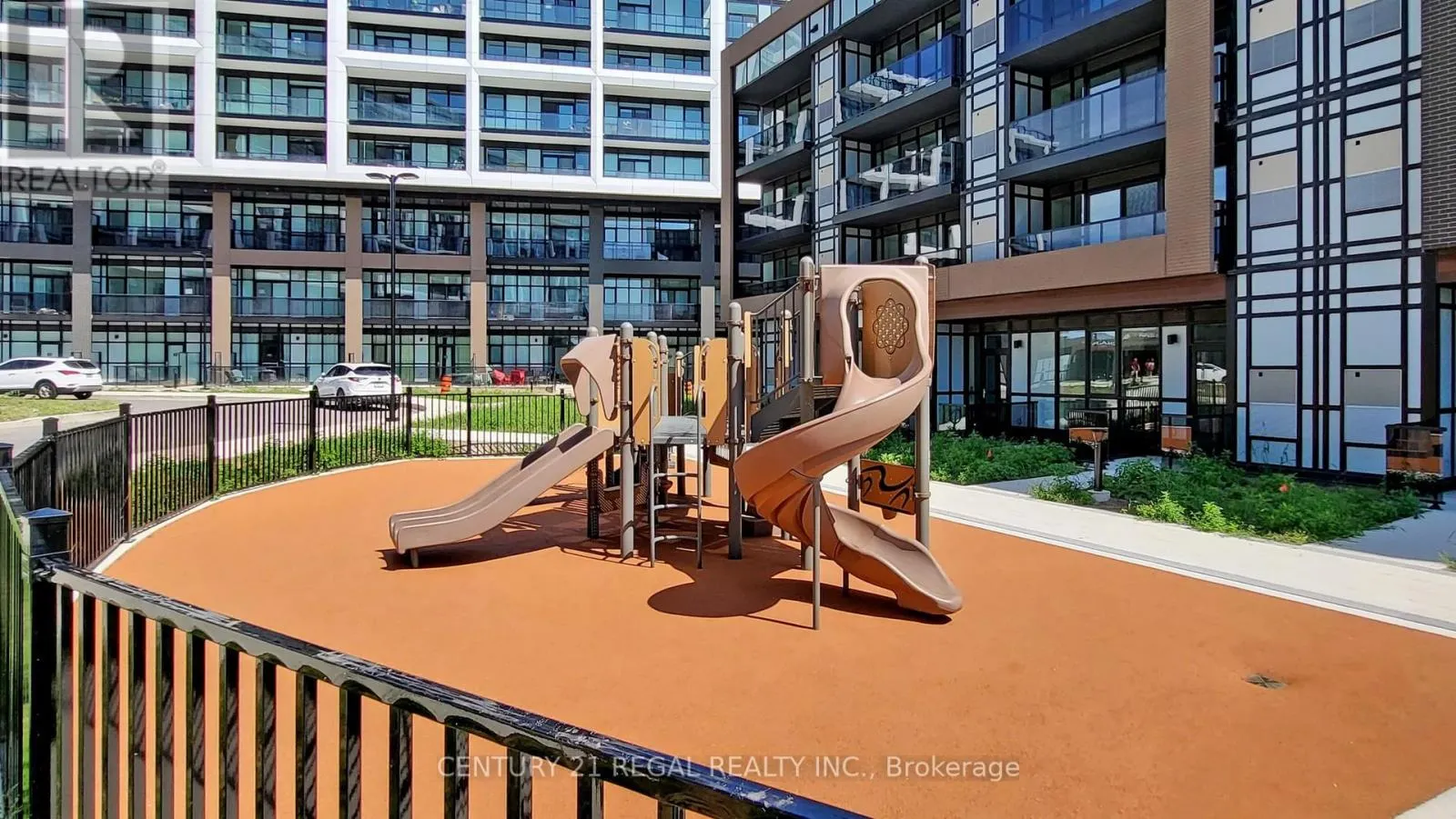314 - 50 GEORGE BUTCHART DRIVE