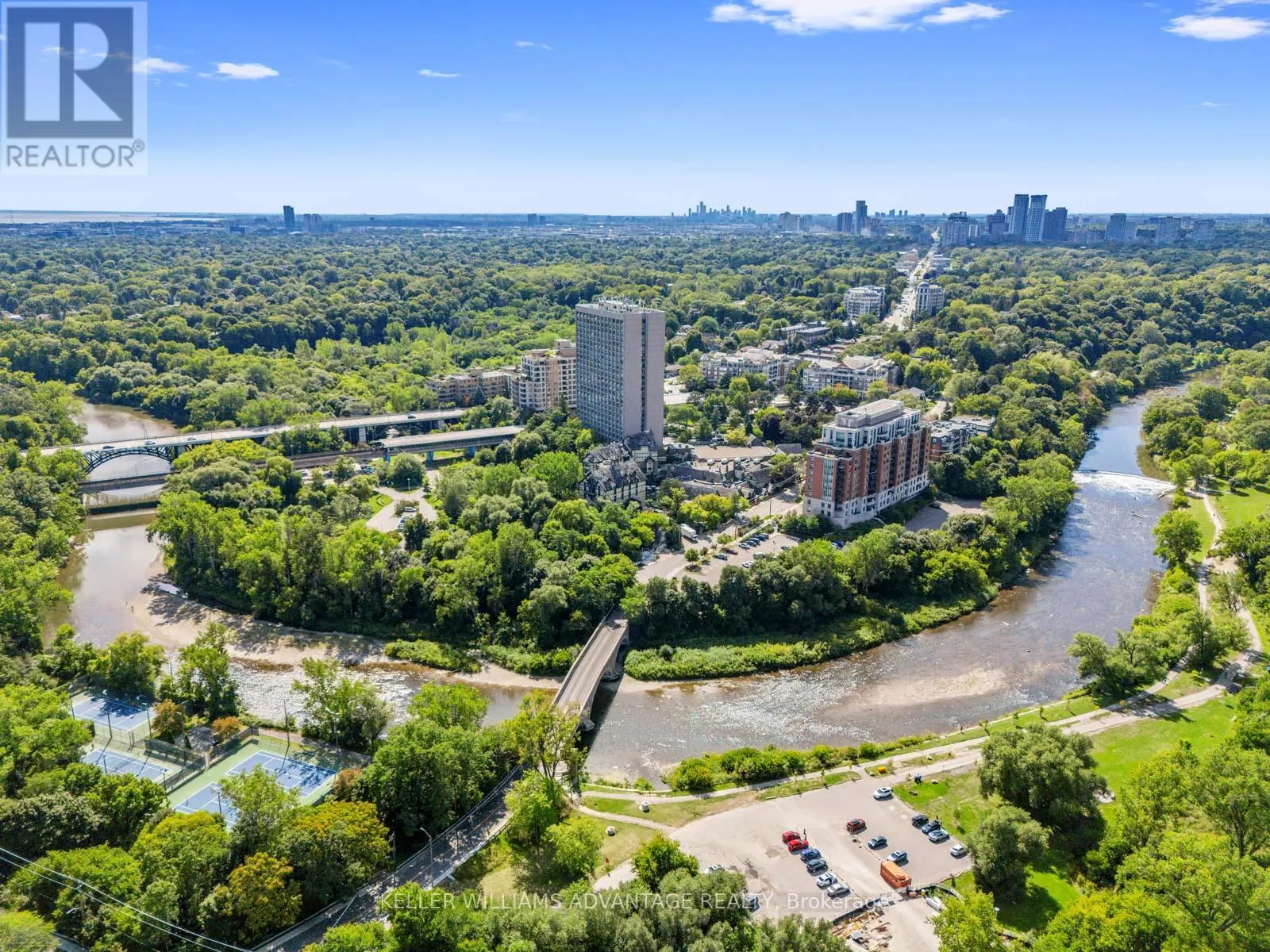 904 - 2662 BLOOR STREET W
