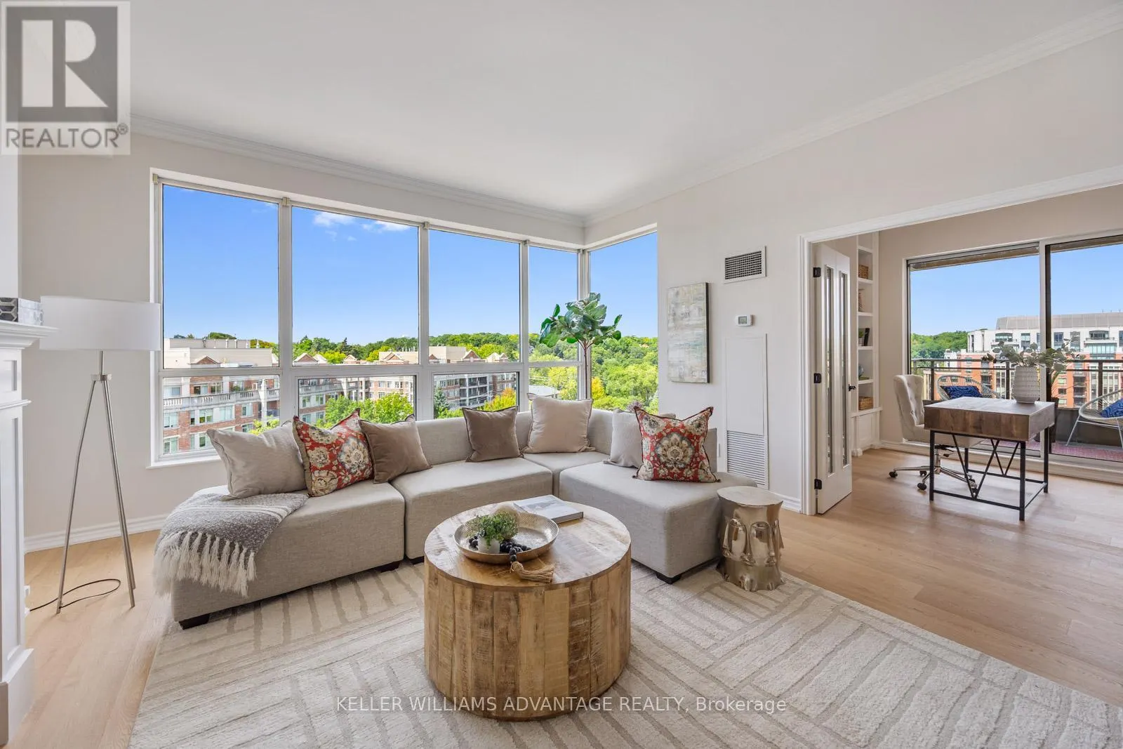 904 - 2662 BLOOR STREET W