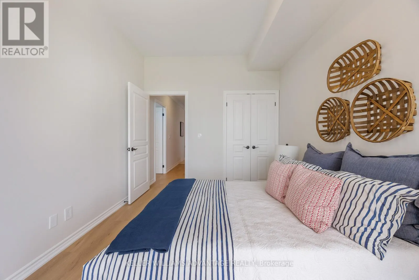 904 - 2662 BLOOR STREET W