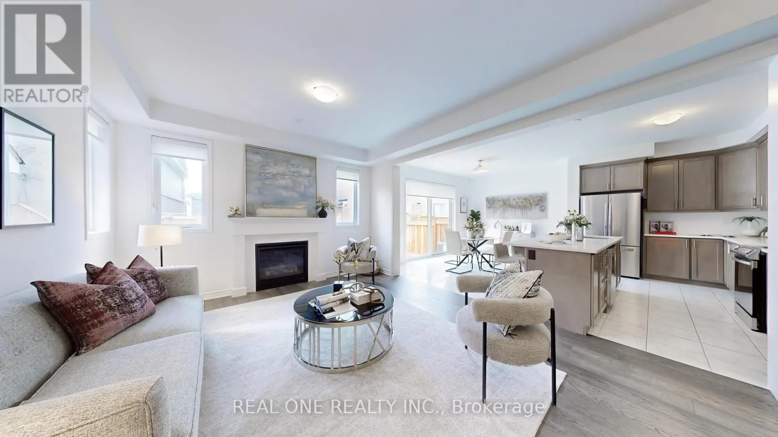 561 KENNEDY CIRCLE W