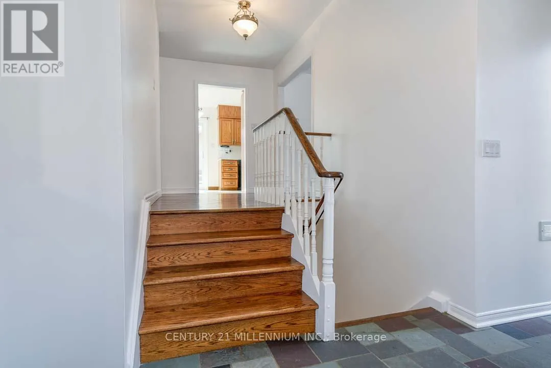 36 HICKMAN STREET