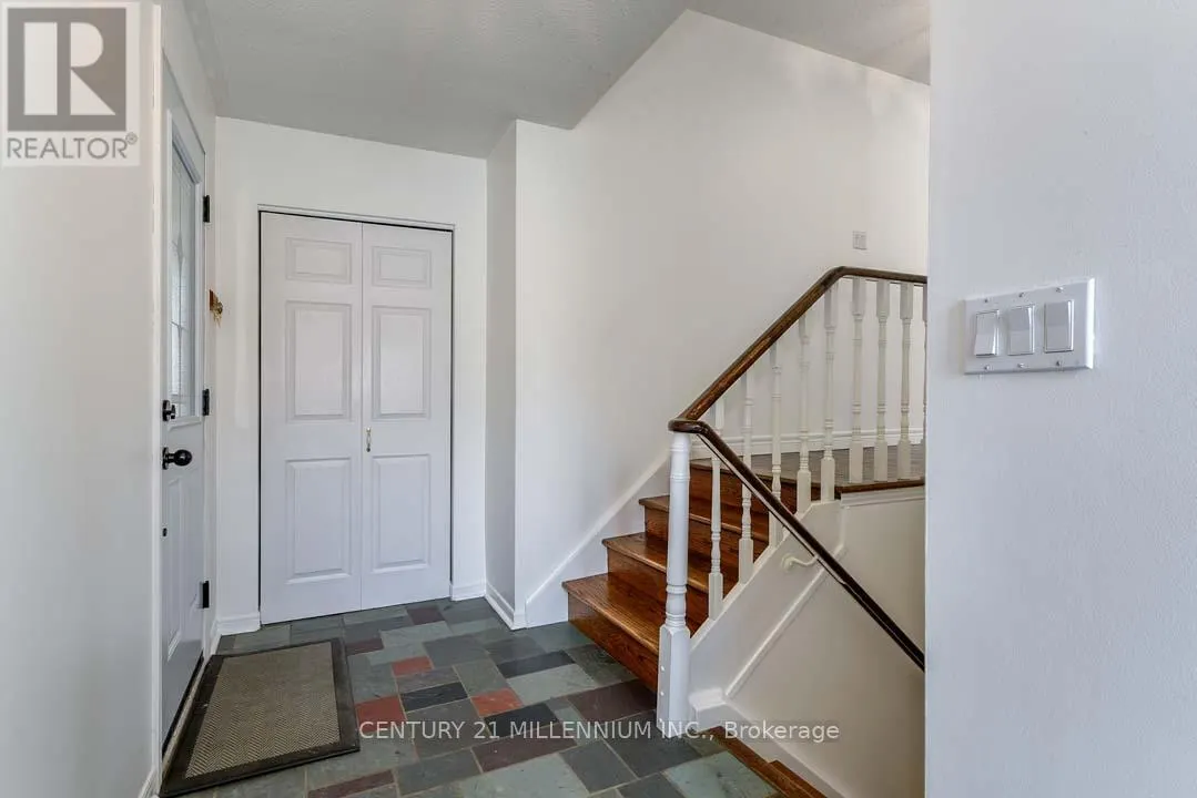 36 HICKMAN STREET